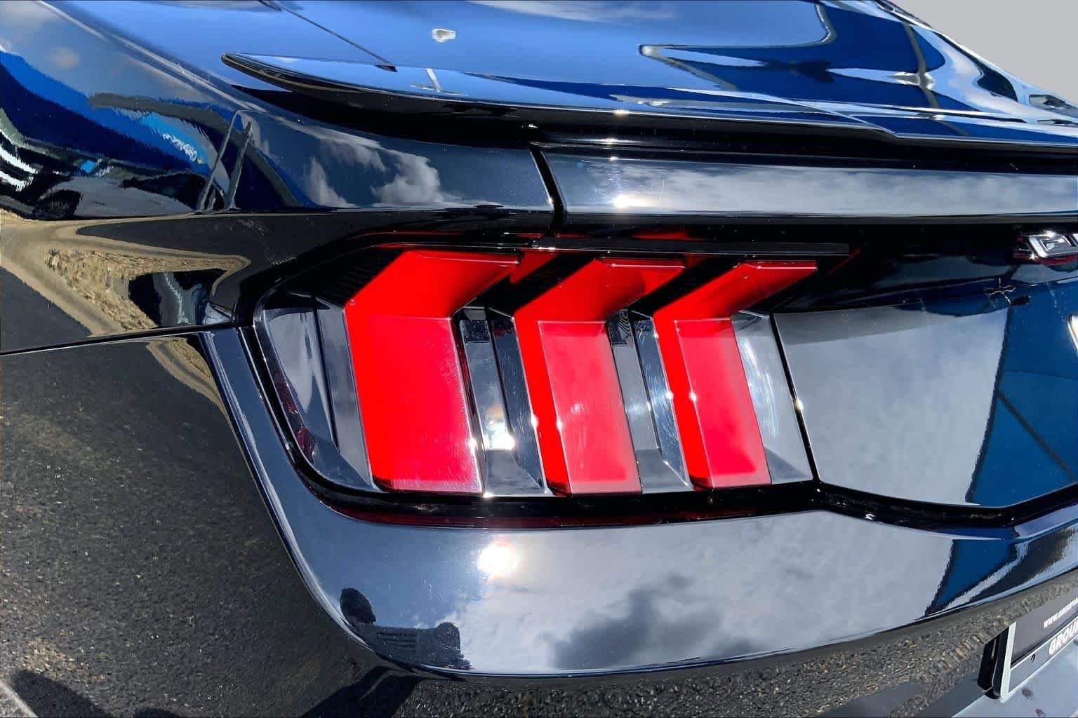 Used 2024 Shadow Black Ford GT Premium image 29