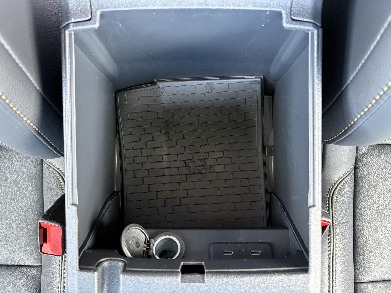 New 2026 Oxford White Ford Badlands® image 14