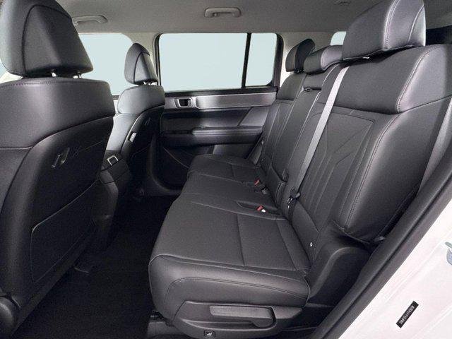 New 2026 White Hyundai SEL AWD image 12