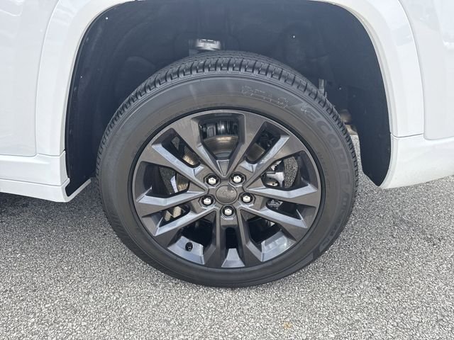 New 2026 White/off-white Jeep Limited Reserve image 20