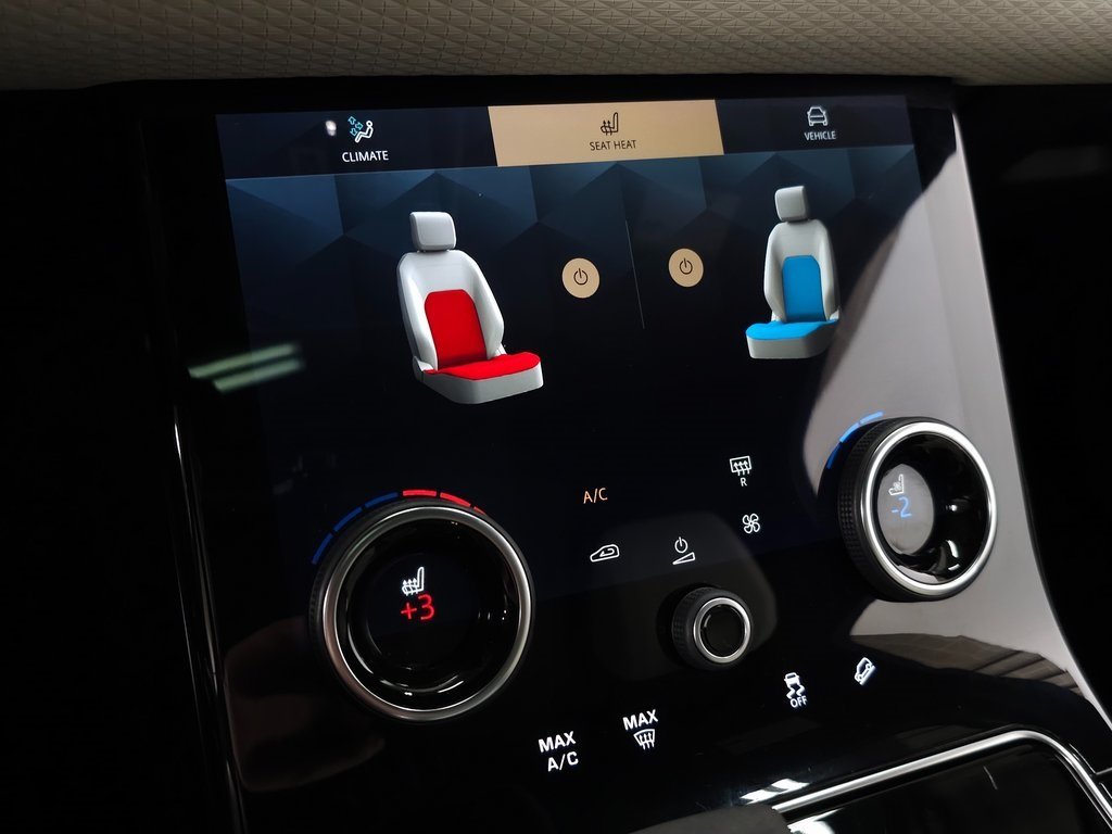 2023 LAND ROVER RANGE ROVER VELAR - Image 29