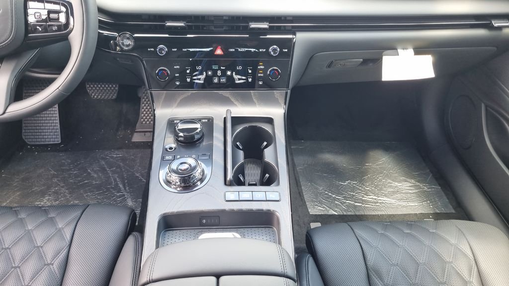 New 2027 White Genesis 3.5T PRESTIGE BLACK image 15