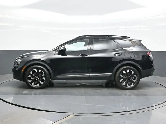Used 2023 Black Kia X-Line image 4