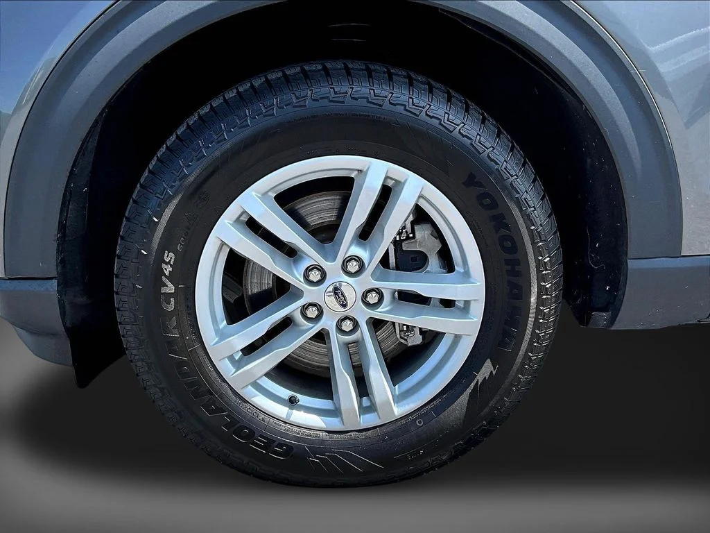 Certified Used 2022 Gray Ford XLT image 34