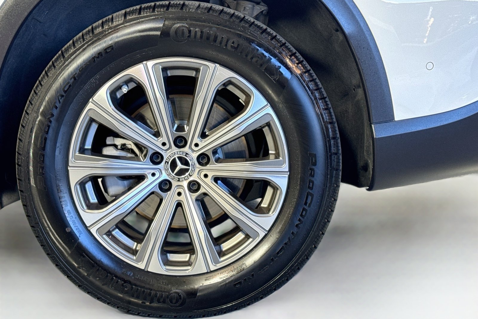Certified Used 2026 Polar White Mercedes-Benz GLC 300 image 30
