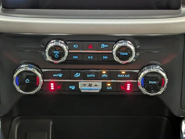 New 2026 Oxford White Ford XLT image 42