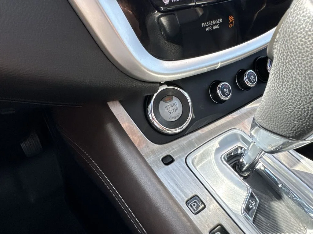 Used 2017 Brown Nissan Platinum image 17