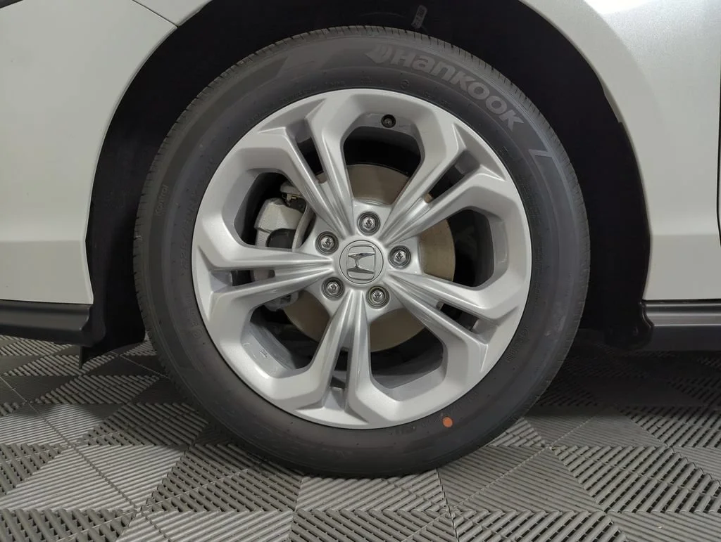New 2026 Platinum White Pearl Honda LX image 11