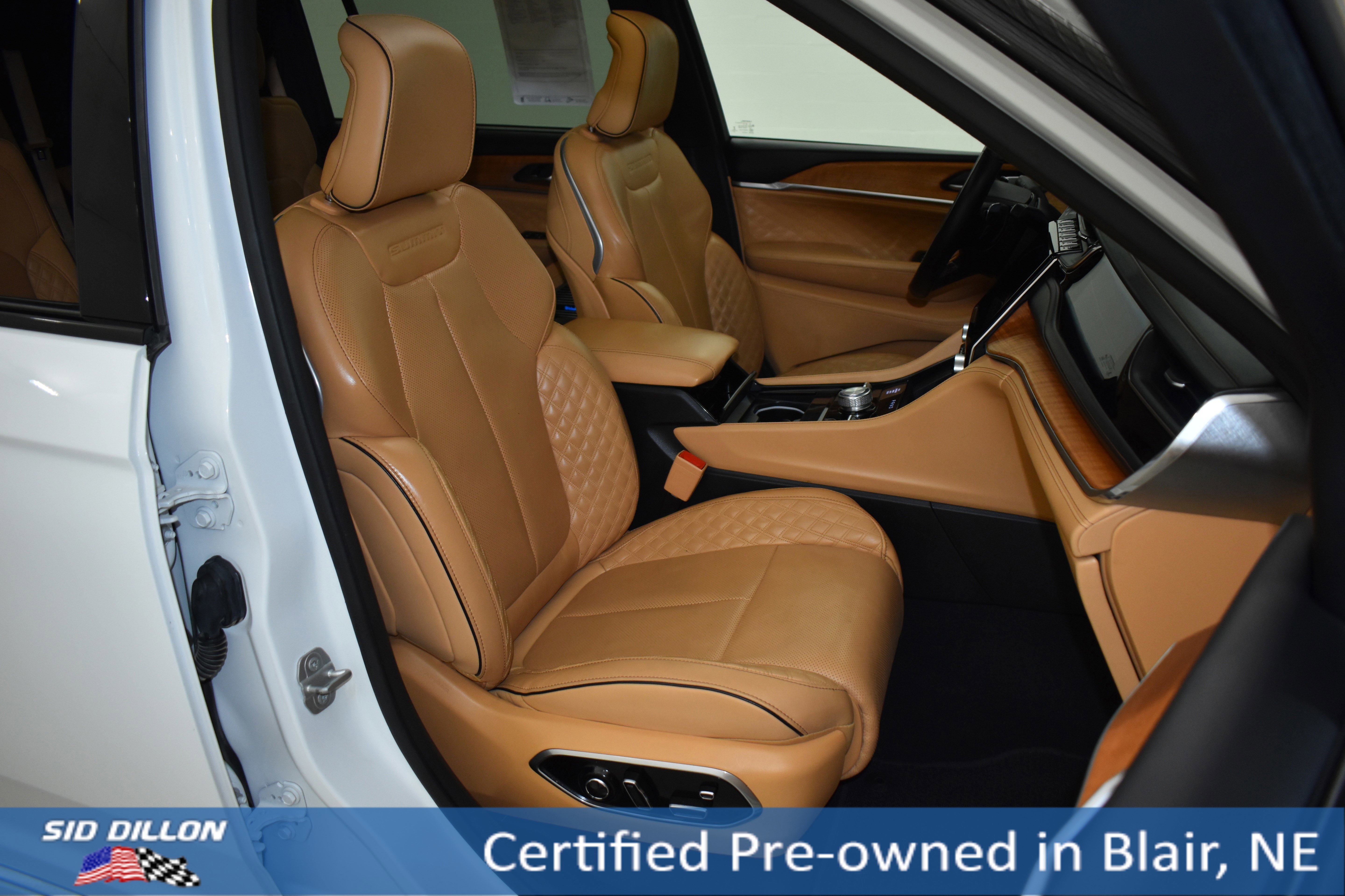 Used 2023 Bright White Clearcoat Jeep Summit Reserve image 8