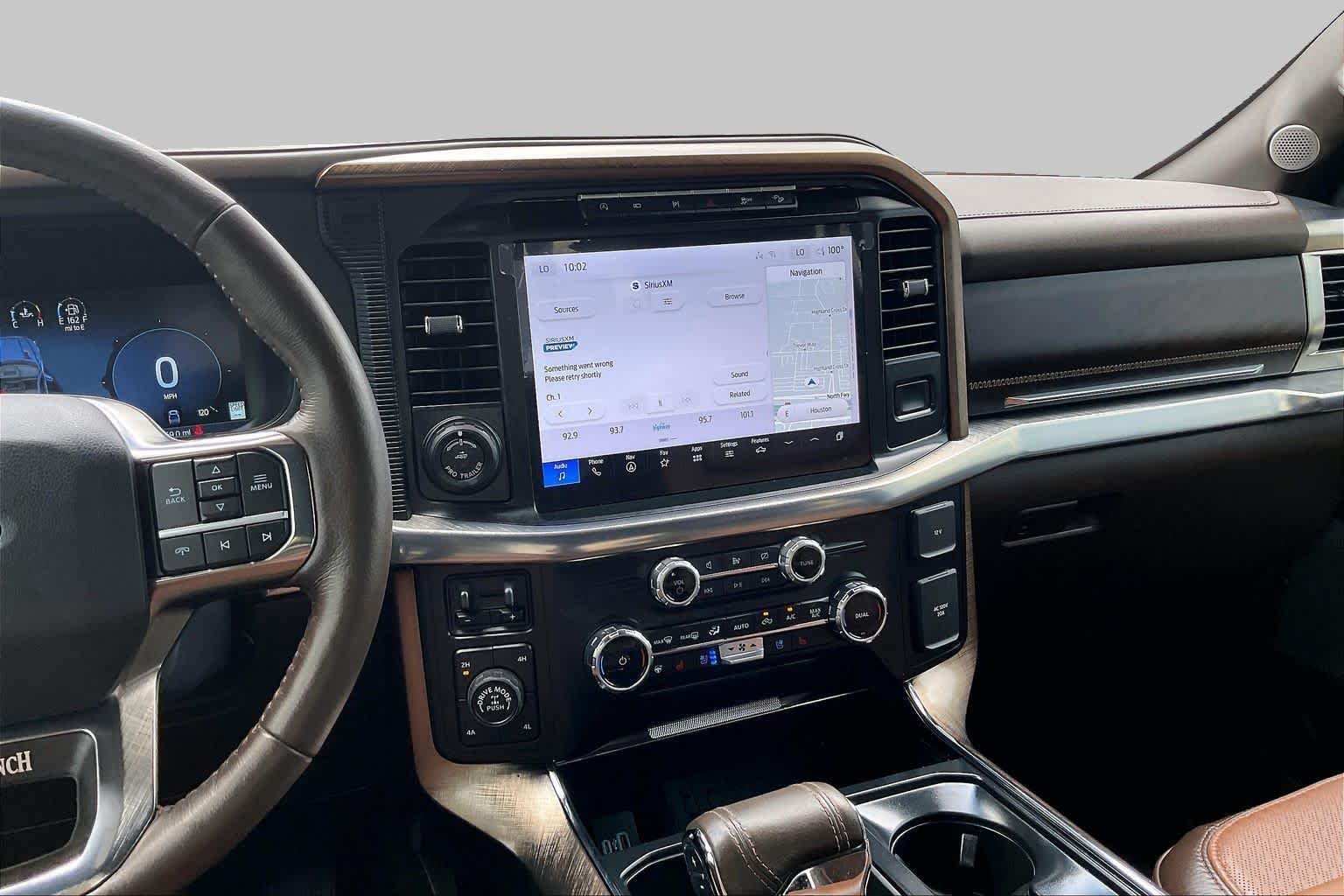 Used 2024 Star White Metallic Tri-Coat//Darkened Bronze Ford King Ranch image 7