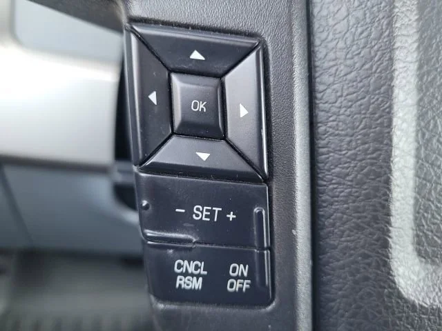 Used 2013  Ford XL image 20
