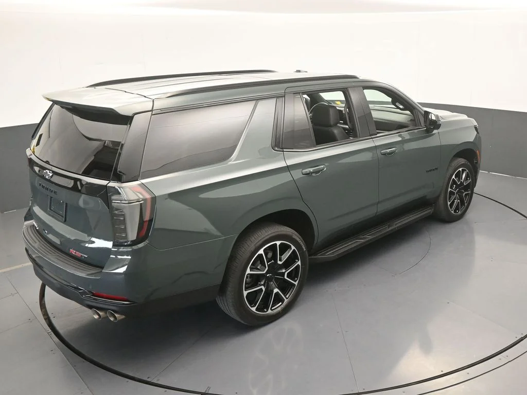 Used 2025 Cypress Gray Chevrolet RST image 39