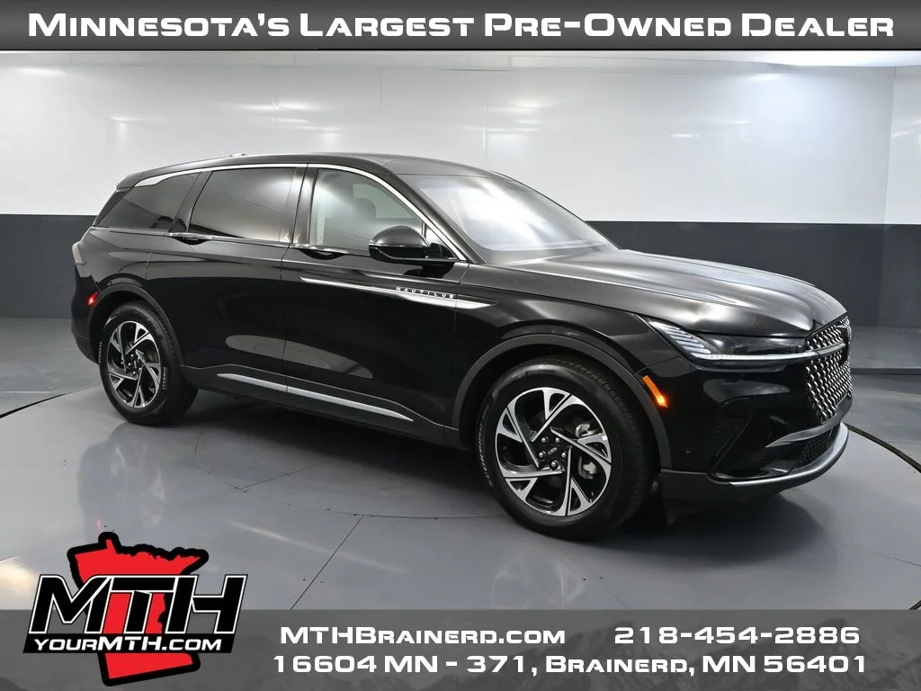 2024 Lincoln Nautilus Premiere AWD's photo
