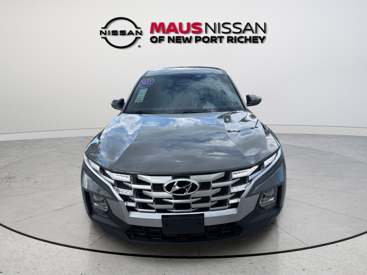 Used 2023 Gray Hyundai SEL image 2