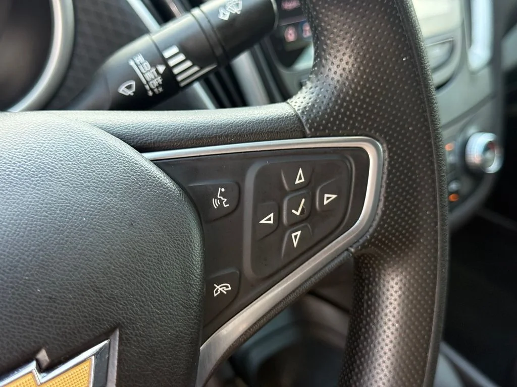 Used 2022 Black Chevrolet LS image 14