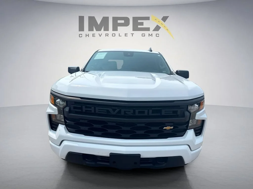 Used 2023 Summit White Chevrolet Custom image 8