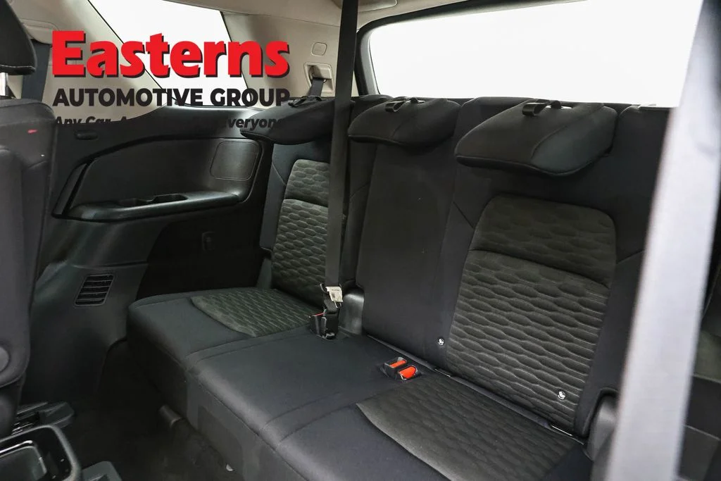 Used 2023 Gray Nissan SV image 27