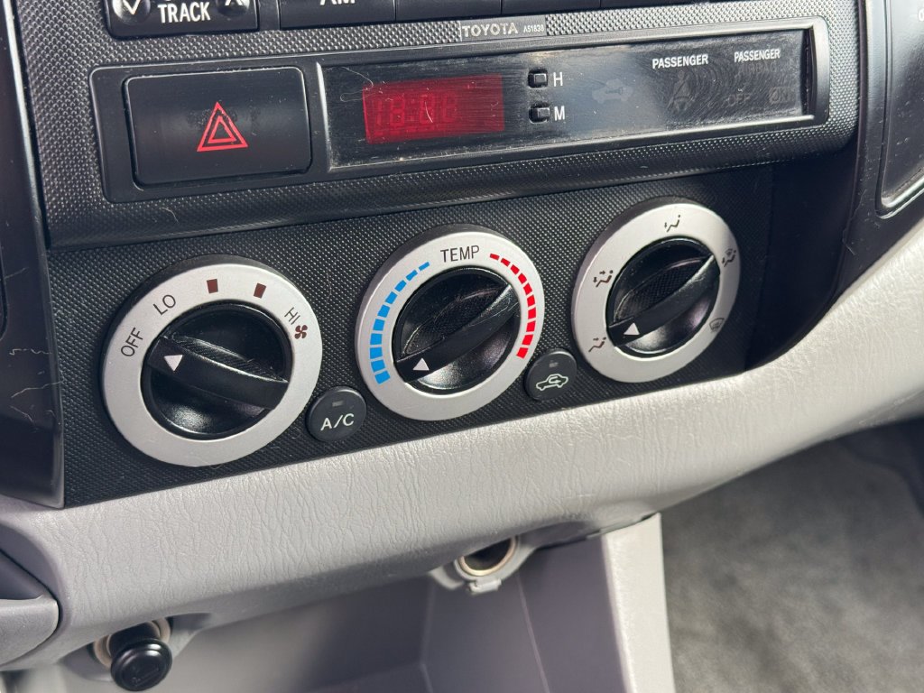 Used 2008 Silver Toyota Base image 10