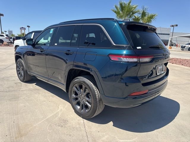 New 2026 Fathom Blue Pearl-Coat Exterior Paint Jeep Limited Reserve image 3