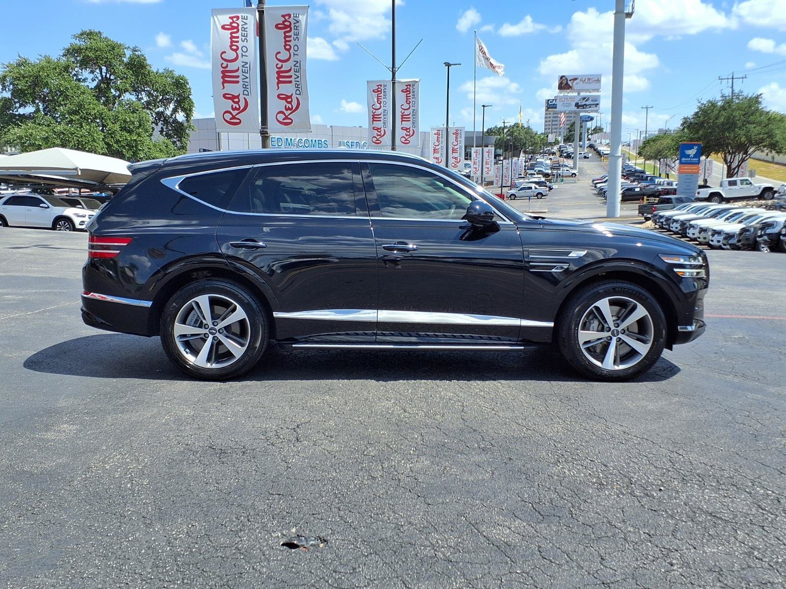 Used 2024 Vik Black Genesis 3.5T AWD 7P image 4