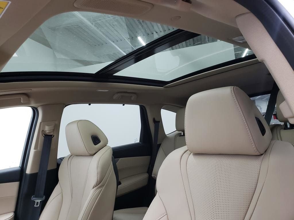 New 2026 Platinum White Pearl Acura Technology Package image 9