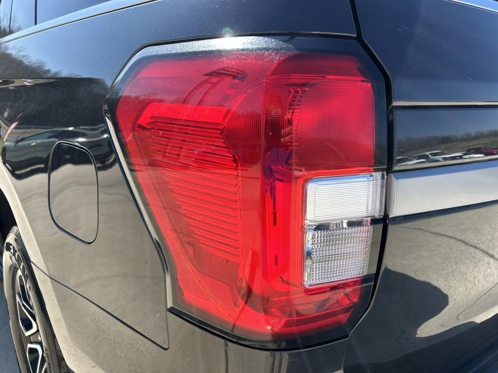 Used 2024 Dark Matter Pc Ford XLT image 11