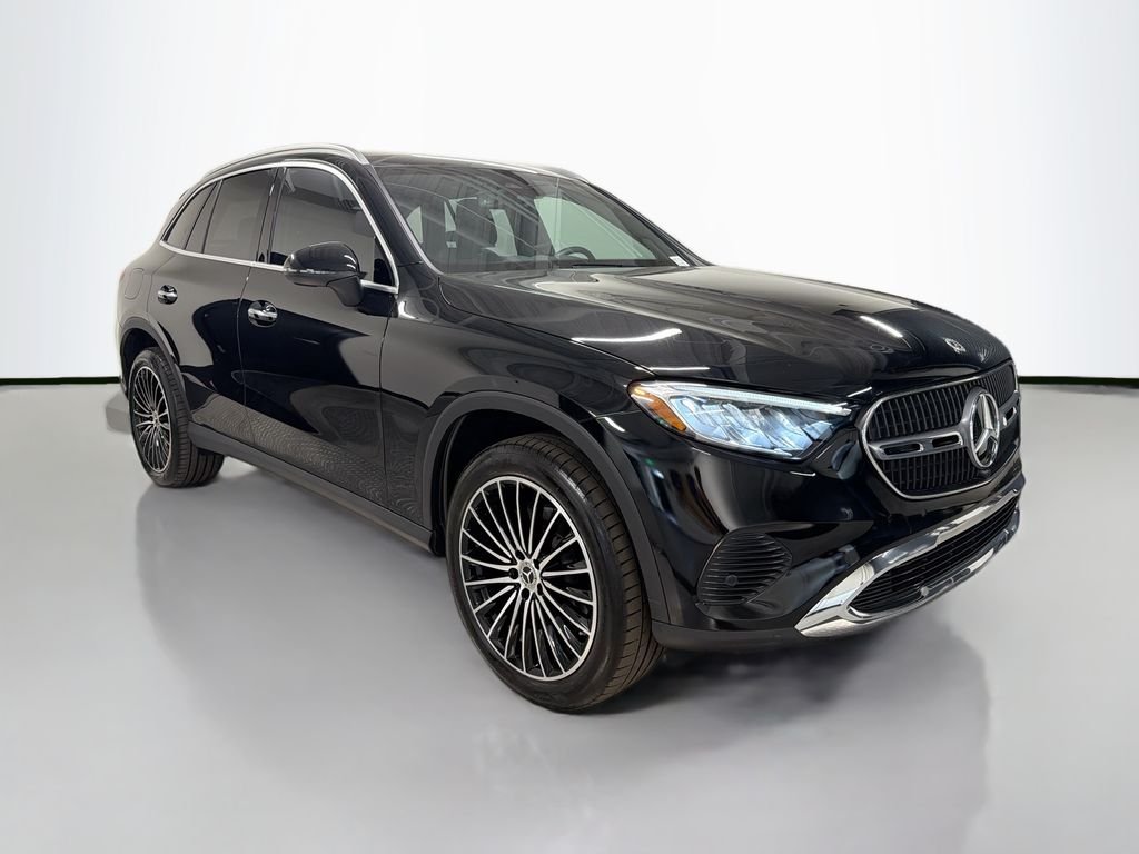 Used 2025 Black Mercedes-Benz GLC 300 image 7