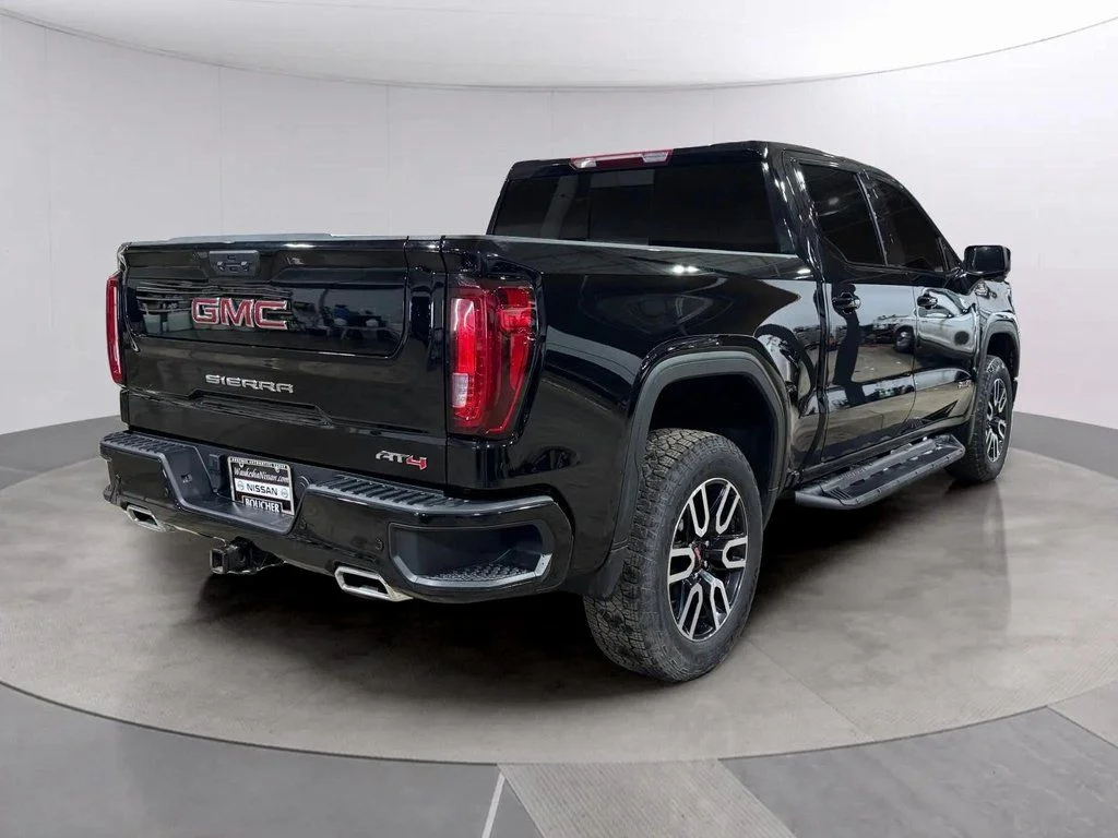 2023 GMC Sierra 1500 AT4 - Photo 3