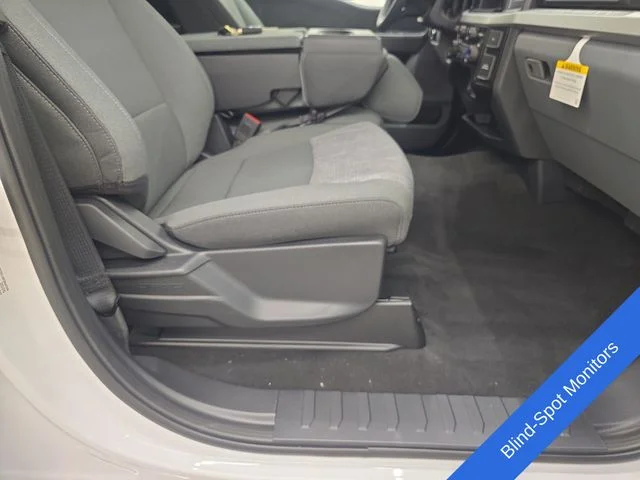 New 2026 Oxford White Ford F-250® XLT image 11