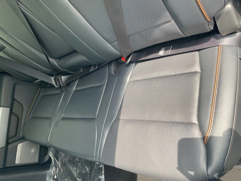 New 2026 Agate Black Metallic Ford F-250® Lariat® image 40