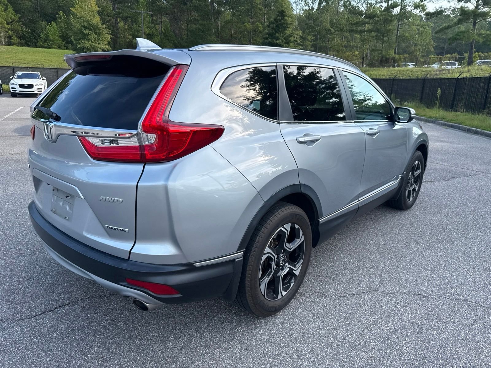 Used 2019  Honda Touring image 3