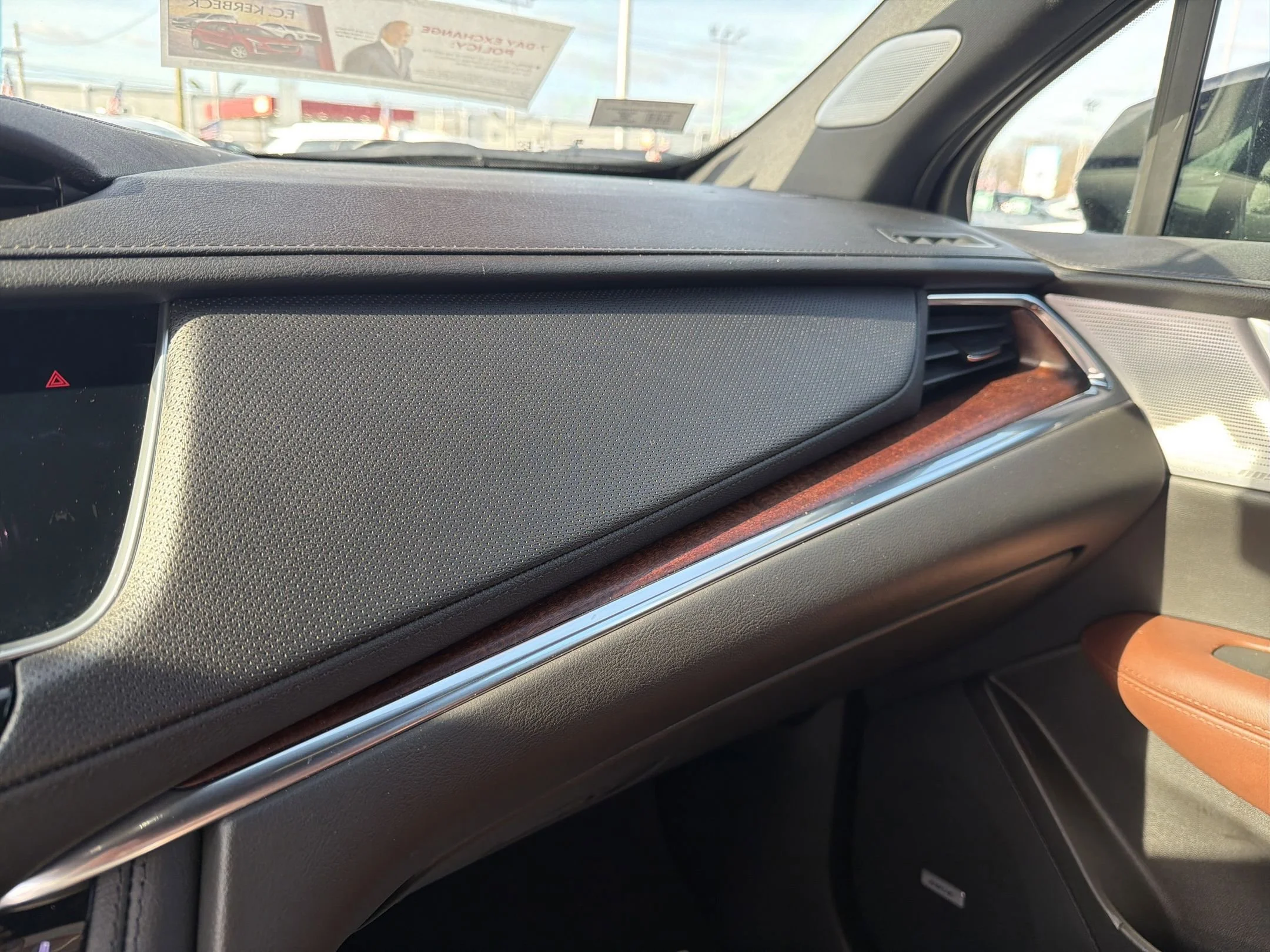 2022 Cadillac XT5 Sport - Photo 16