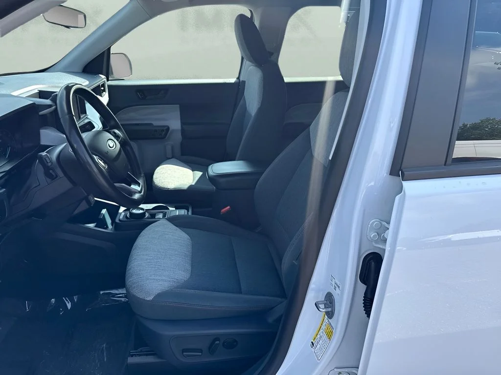 Used 2023 White Ford XLT image 5