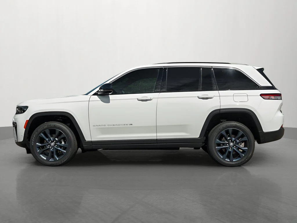 New 2026 Bright White Clearcoat Jeep Limited image 3