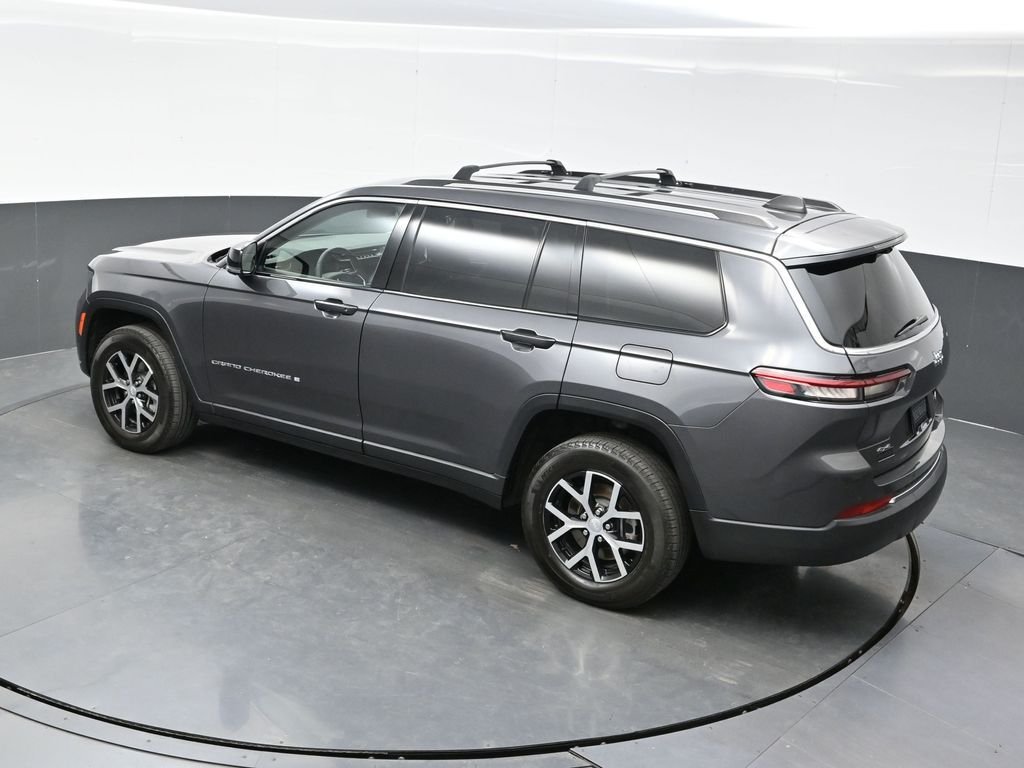 Used 2023 Gray Jeep Limited image 37