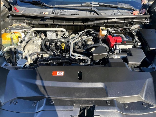 Used 2022 Gray Mitsubishi SEL image 10