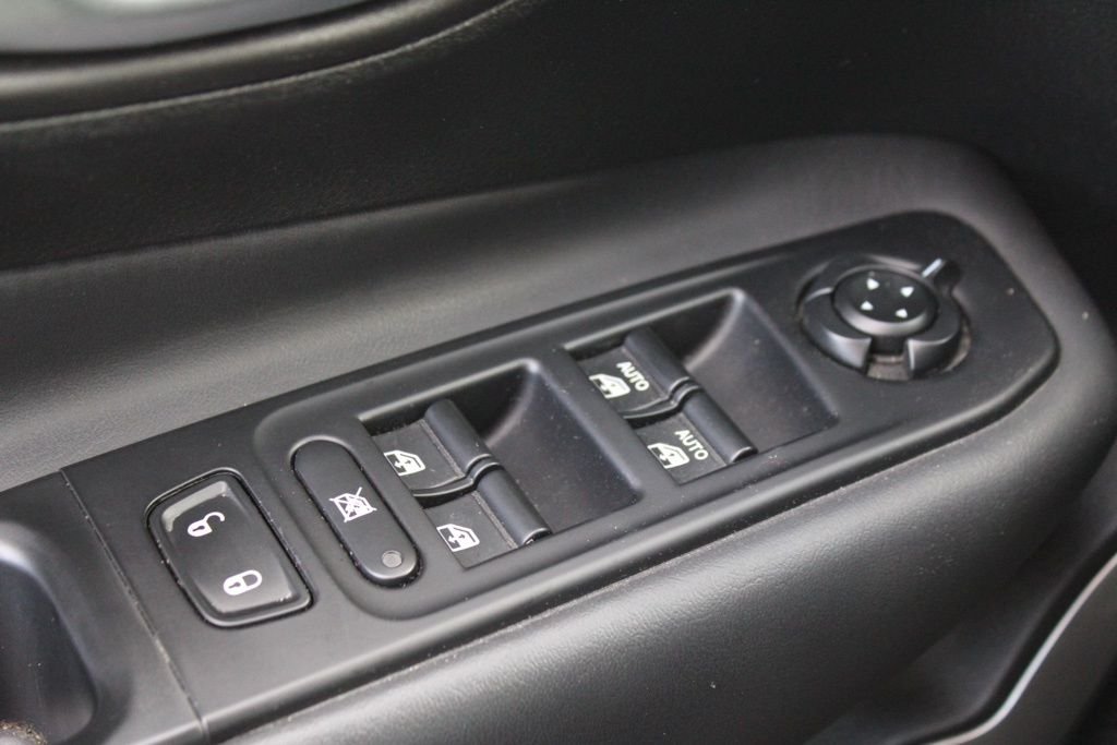 2018 Jeep Renegade Limited - Photo 17