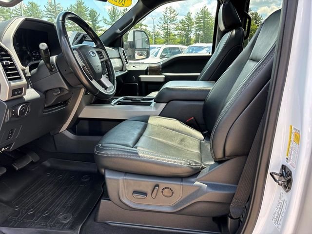 Used 2022 White Ford Lariat image 15