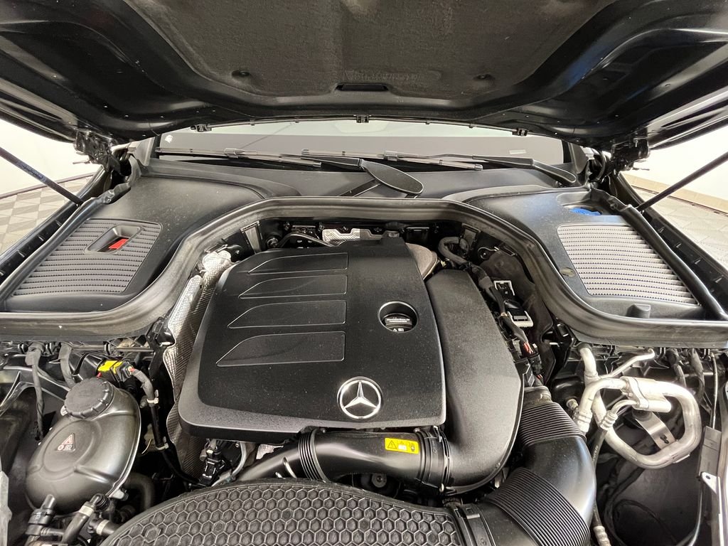 Used 2022 Gray Mercedes-Benz GLC 300 image 14