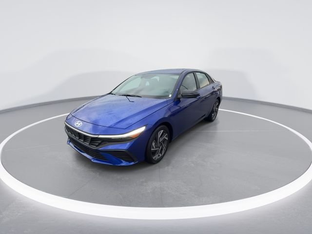 Certified Used 2025 Blue Hyundai SEL Sport image 4