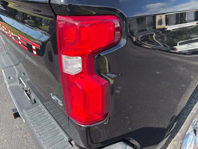Used 2019 BLACK Chevrolet LTZ image 9