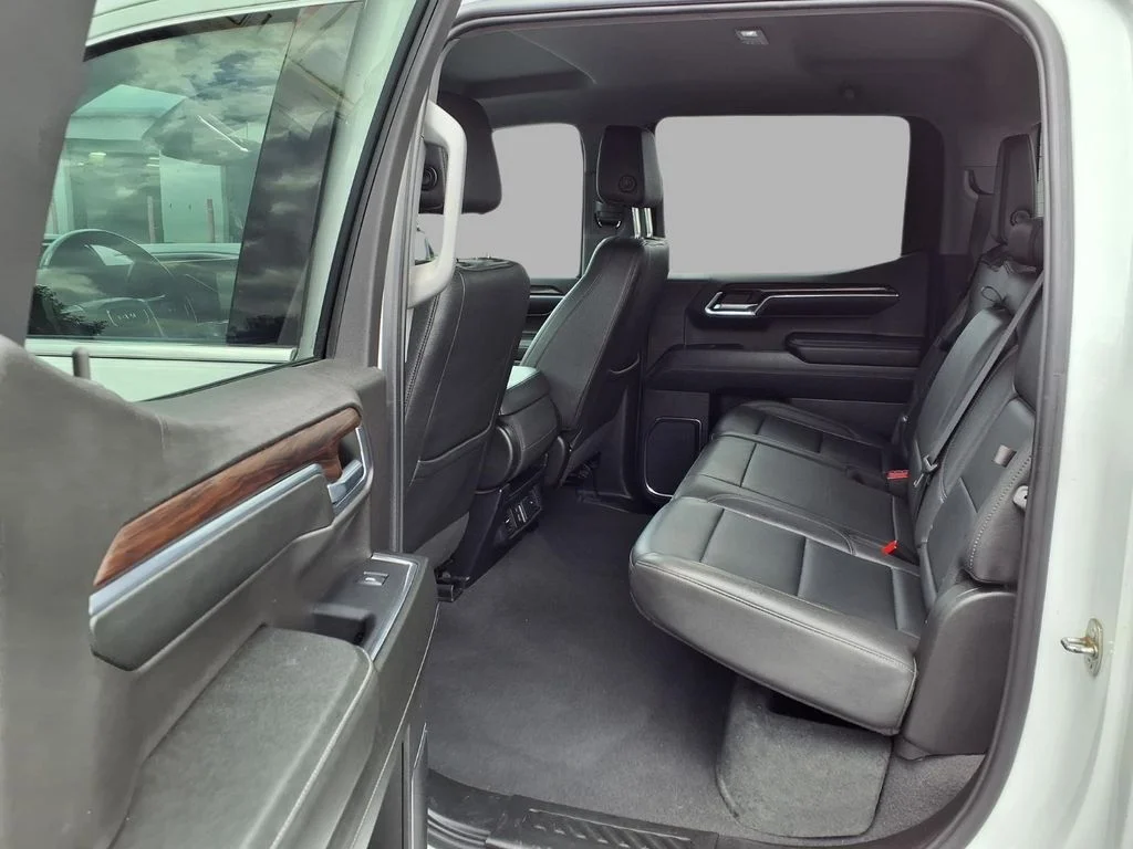 Certified Used 2024 White GMC SLT image 23