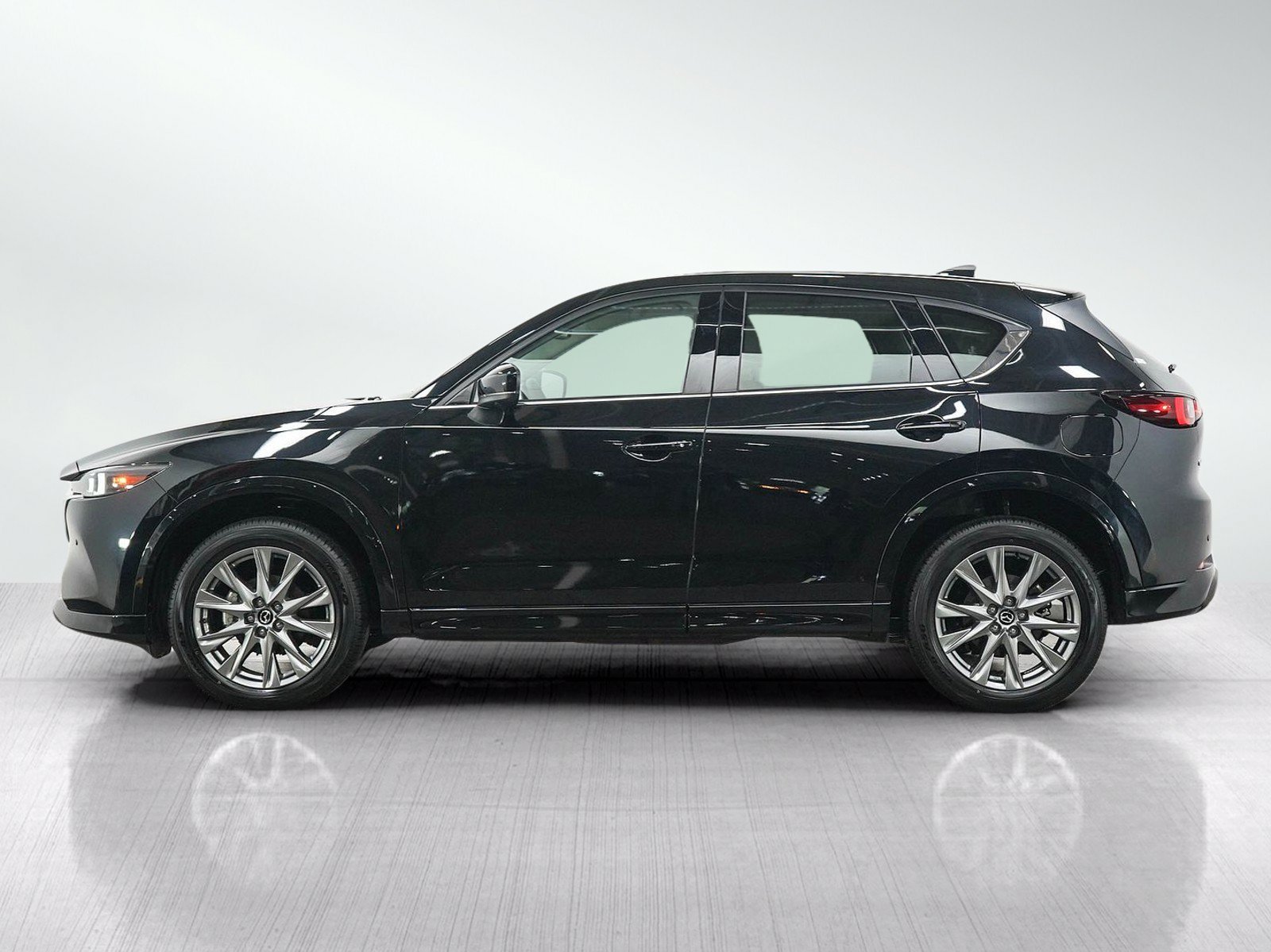 Used 2025 Mazda CX-5 S Premium Plus package with VIN JM3KFBEM4S0647963 for sale in Burnsville, Minnesota