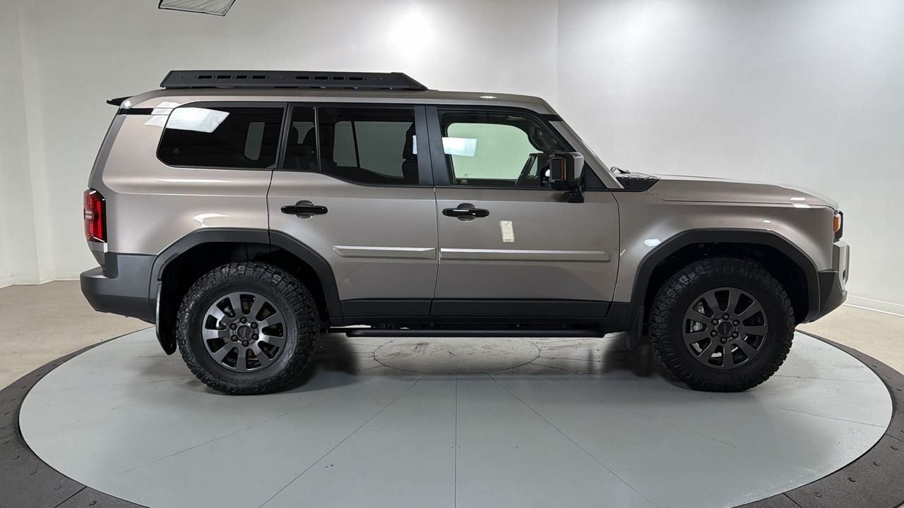 Certified Used 2025  Toyota Base image 6