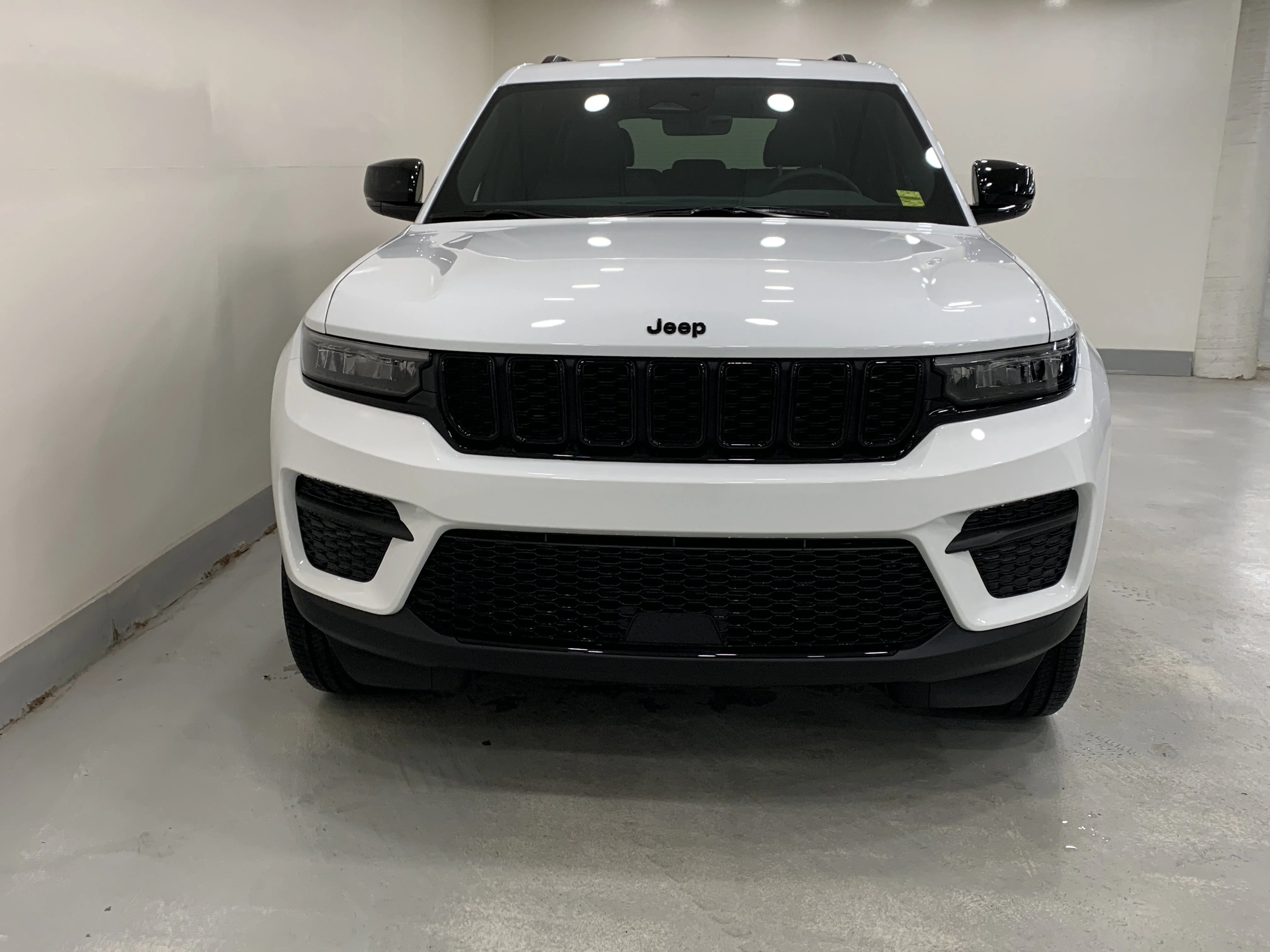 New 2025 Bright White Jeep Altitude image 4