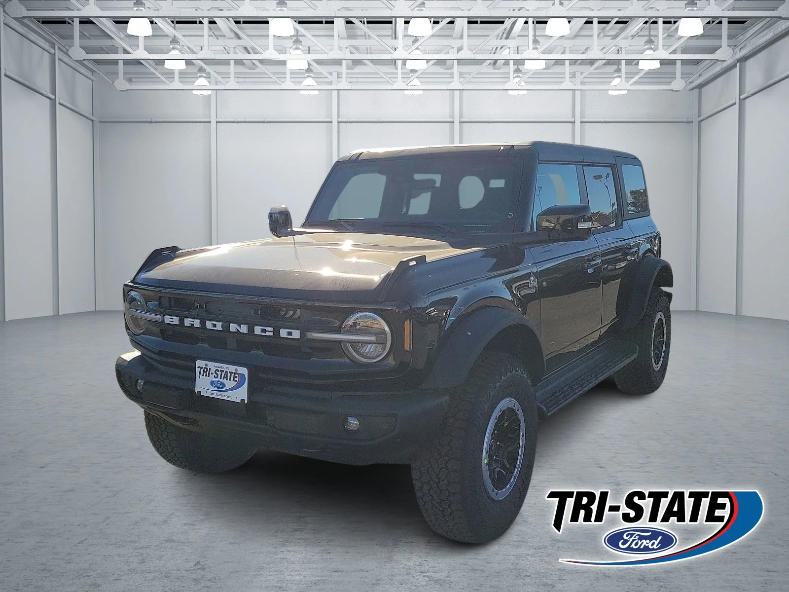 New 2025 Shadow Black Ford Outer Banks&reg; image 1