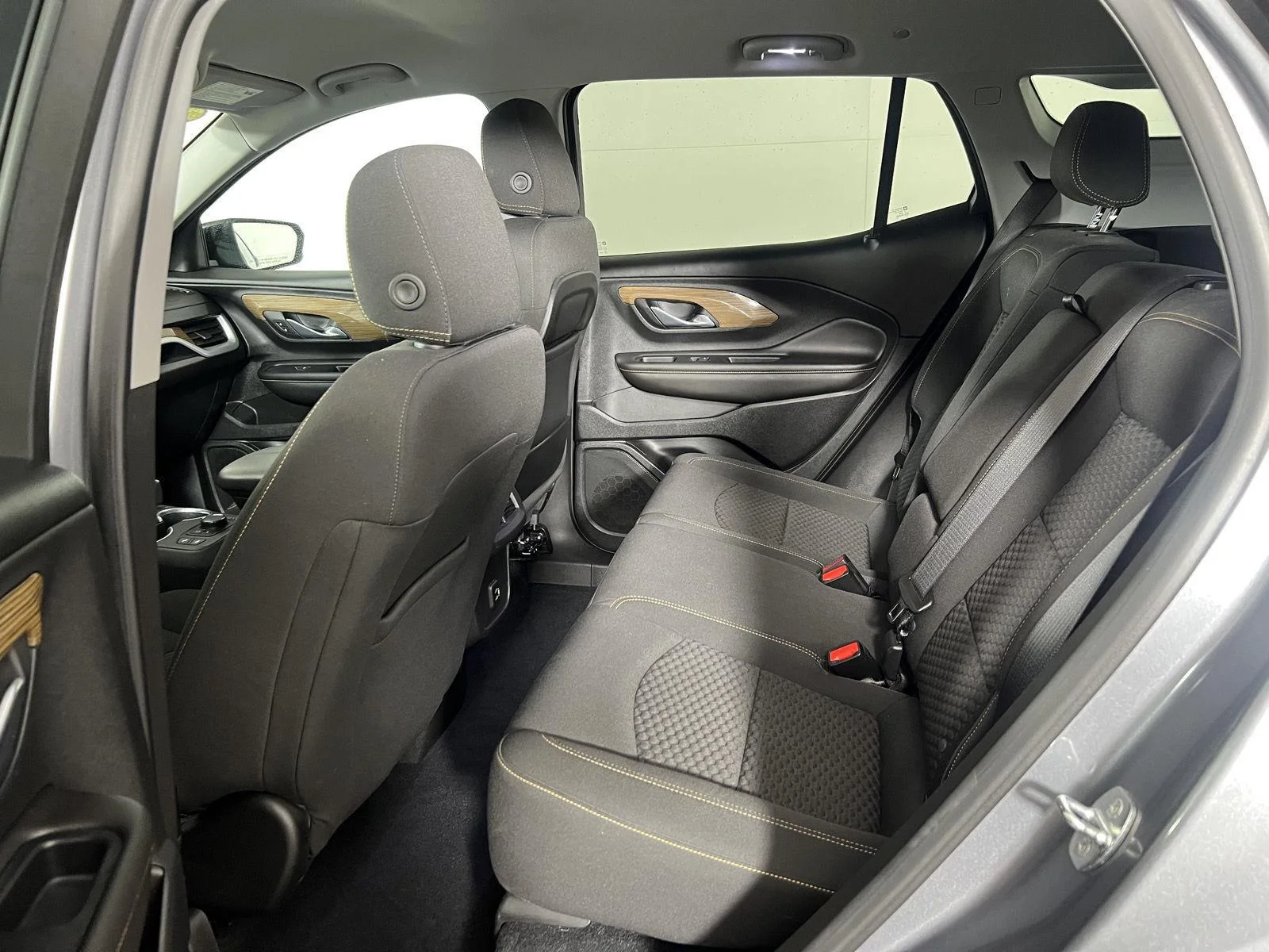 Used 2021 Satin Steel Metallic GMC SLE image 25