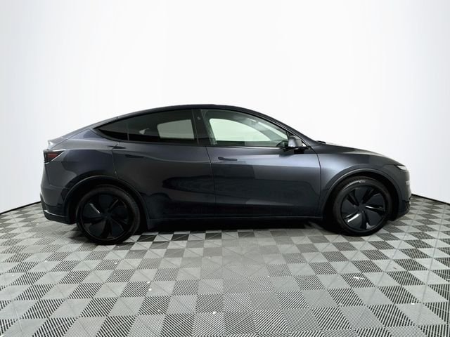 2026 Tesla Model Y Premium - Photo 9