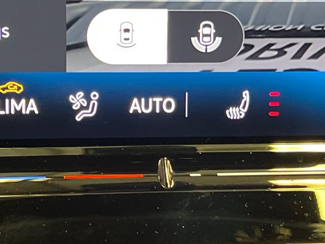 New 2026 White Volkswagen 2.0T SE R-Line Black image 19