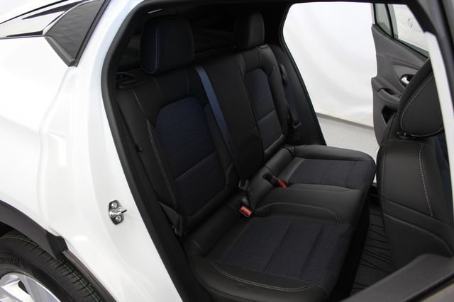 New 2026 Summit White Buick Preferred image 28